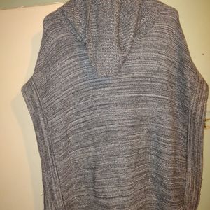 Woman's Grey Turtleneck Poncho Sweater size xs/s the brand is‎ DKNYC